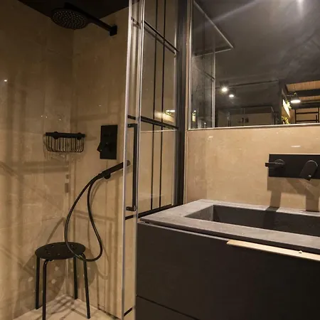 Cairoliapartment 2 *